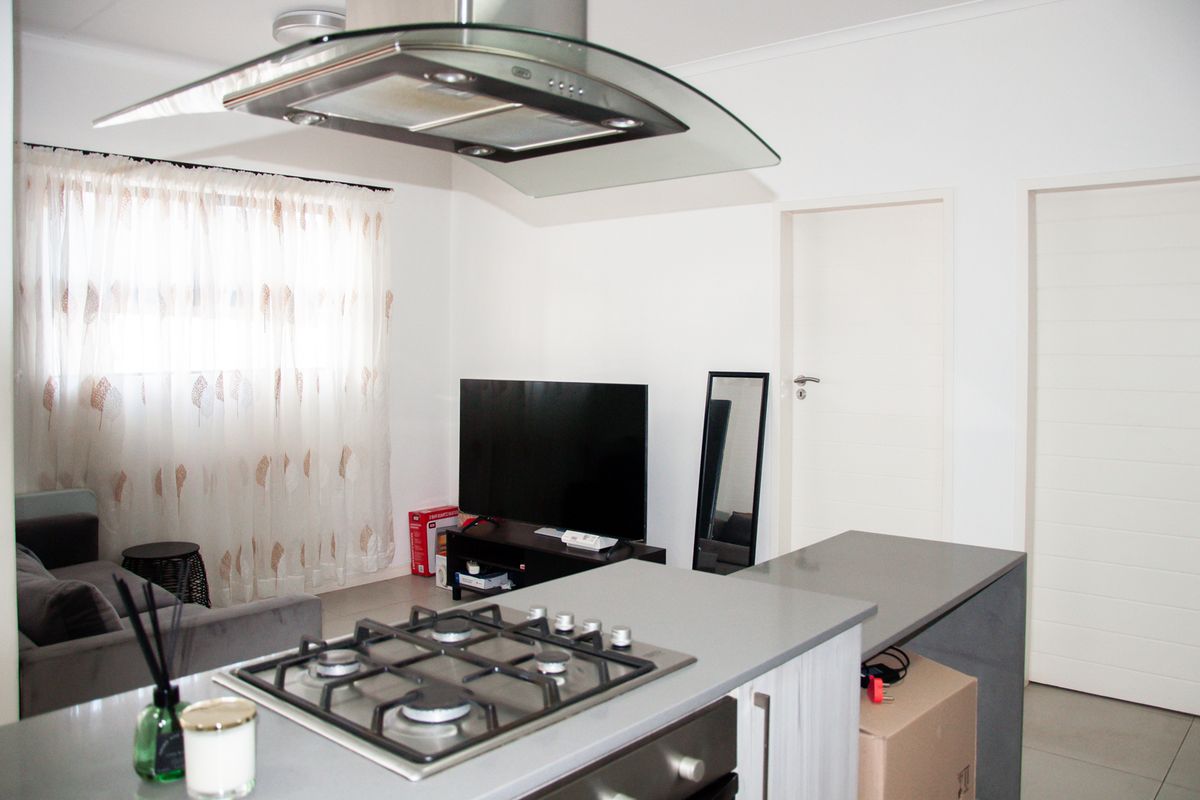 Lovely 1 Bedroom apartment with Tenant in Place – PERFECT INVESTMENT OPPORTUNITY - Photo 5