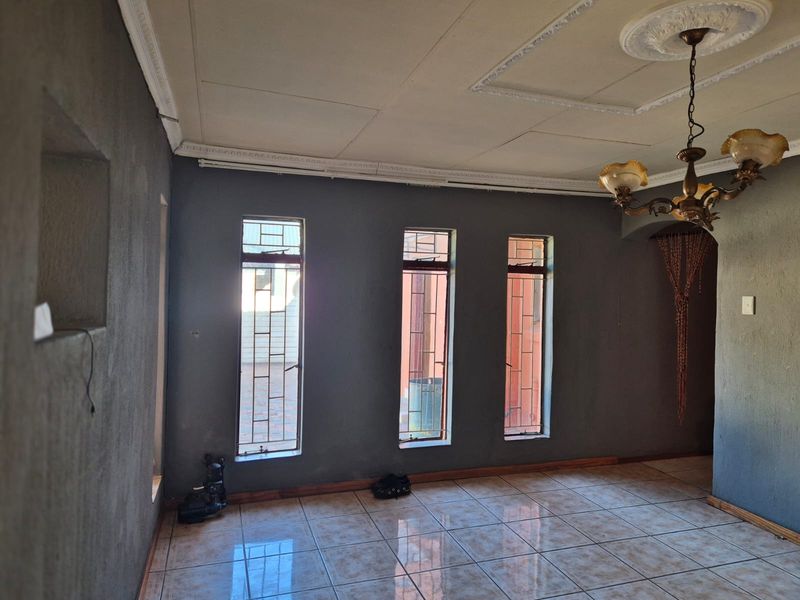 Exceptional Investment Opportunity in Flora Park - Photo 5