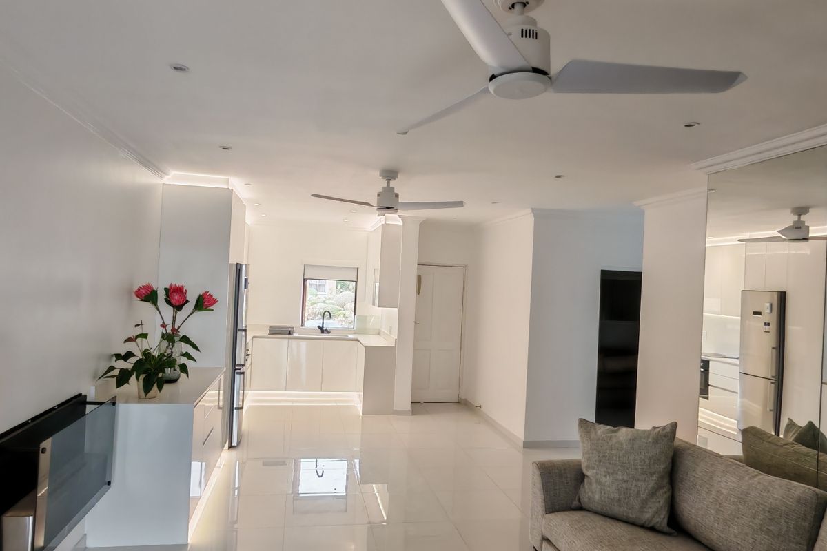 Designer Apartment with Privacy and Lagoon Views in Langebaan Country Estate - Photo 2