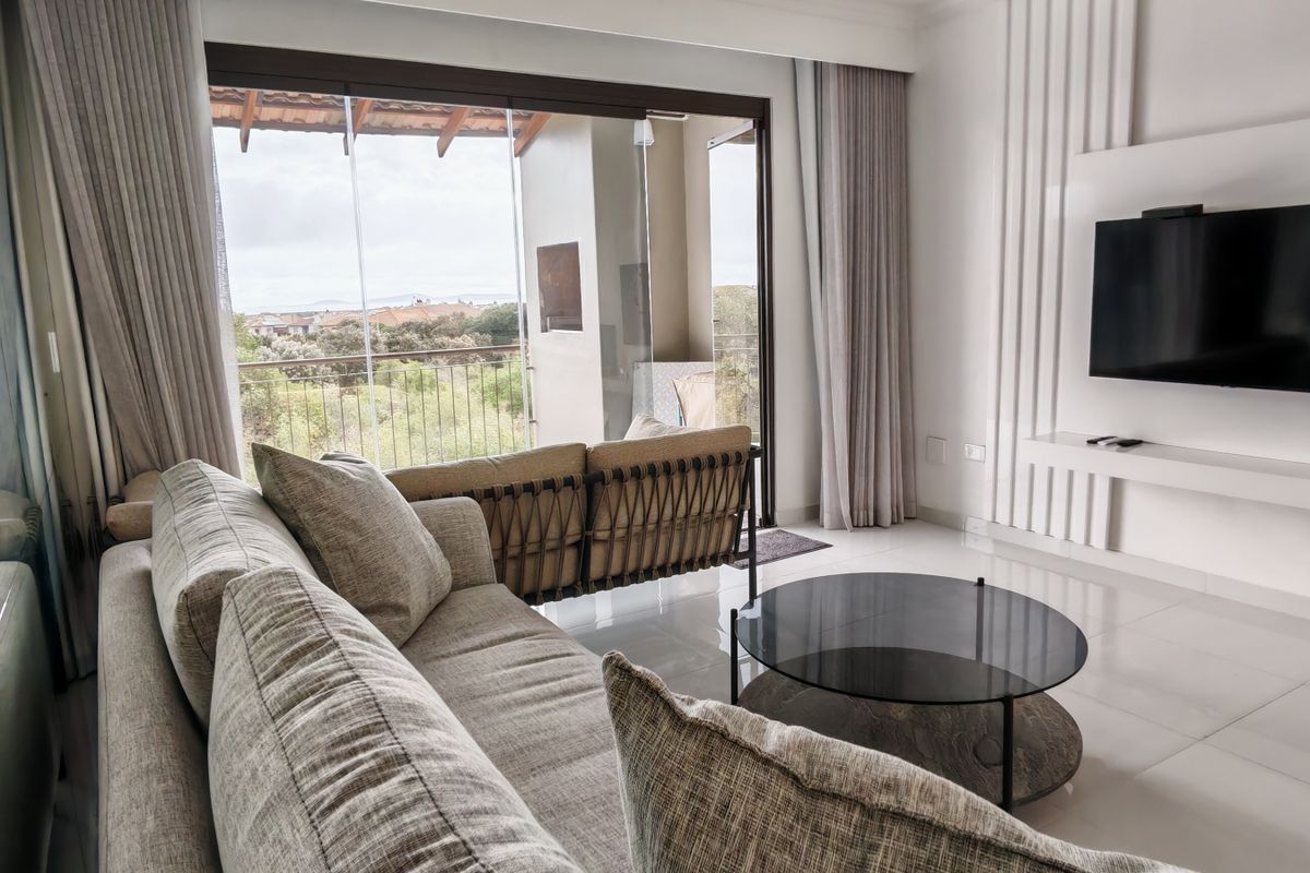 Designer Apartment with Privacy and Lagoon Views in Langebaan Country Estate - Photo 3