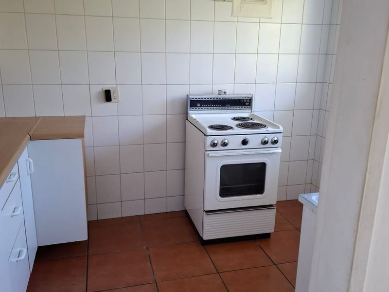Sunny 1-Bedroom Apartment To Let in Bordeaux – Secure & Centrally Located - Photo 2