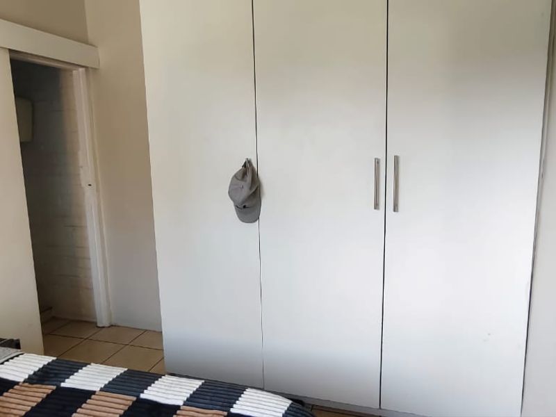 Charming Family Home - Photo 3