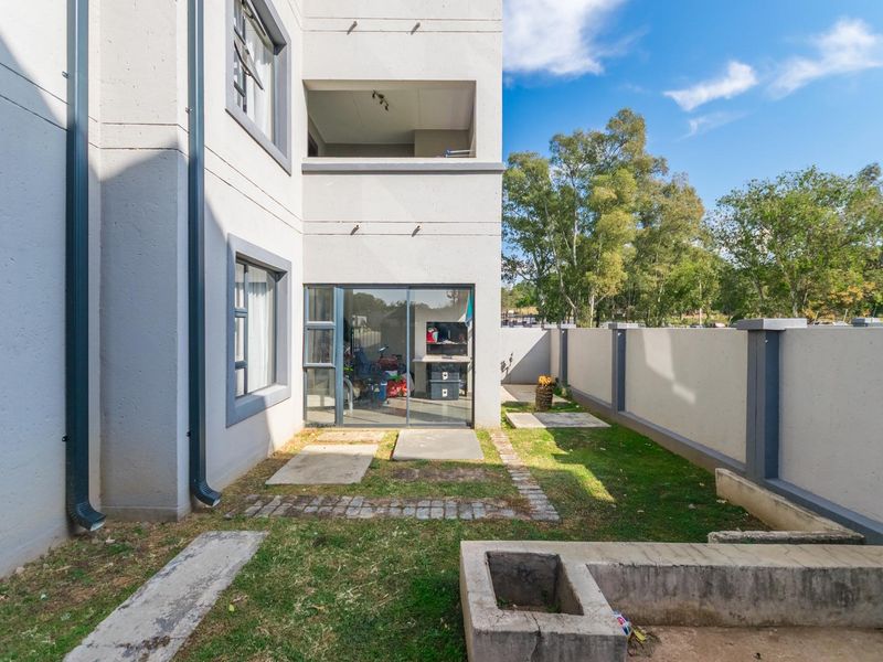 Pet Friendly Ground floor 2 Bedroom Apartment - Photo 9