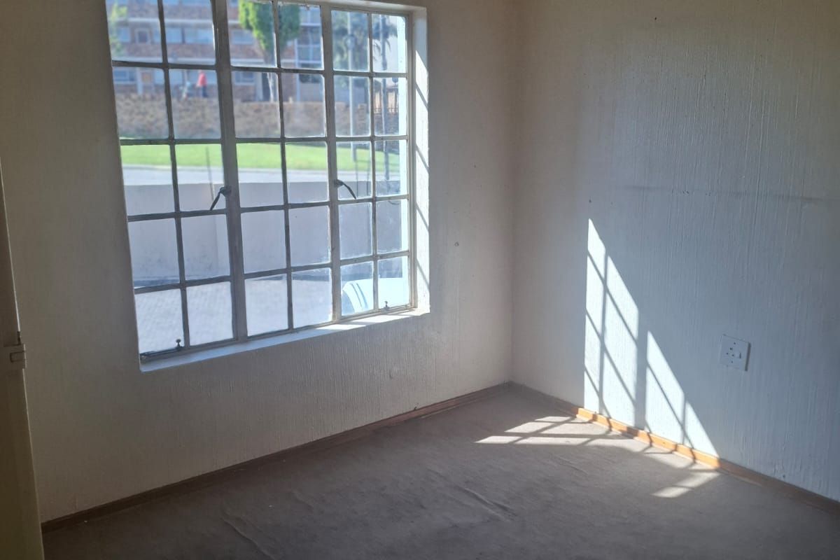 2 Bedroom Apartment For Sale in Horison - Photo 4