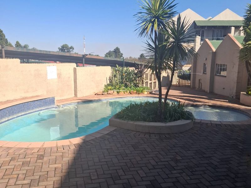 2 Bedroom Apartment For Sale in Horison - Photo 9