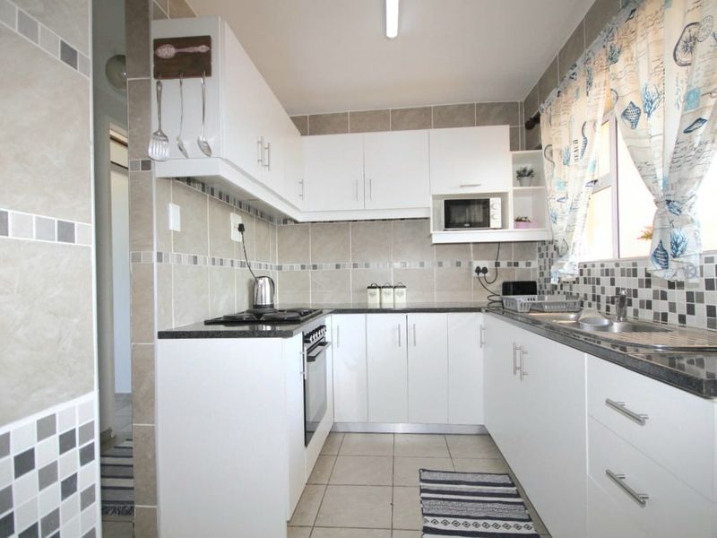 Coastal Sophistication with Breathtaking Sea Views - Photo 3