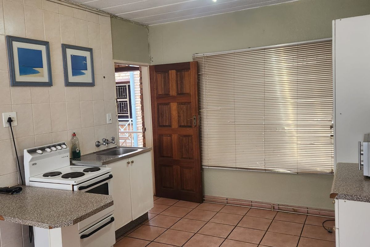 Apartment Rental Monthly In Potchefstroom - Photo 3