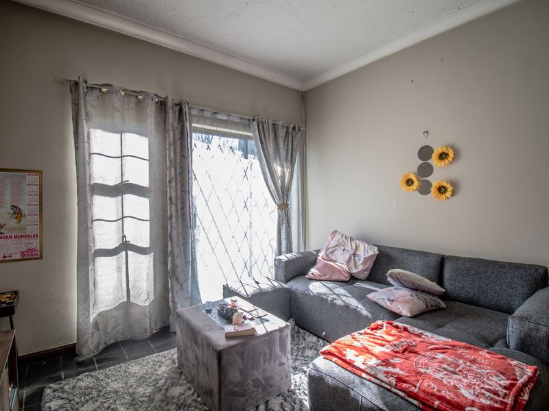 2 bed and 1 bath Ground Floor unit - Photo 5