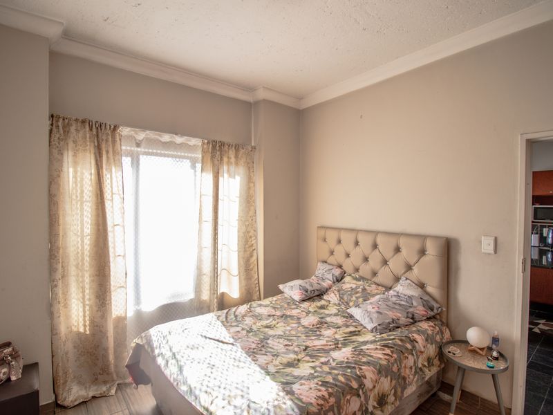 2 bed and 1 bath Ground Floor unit - Photo 6