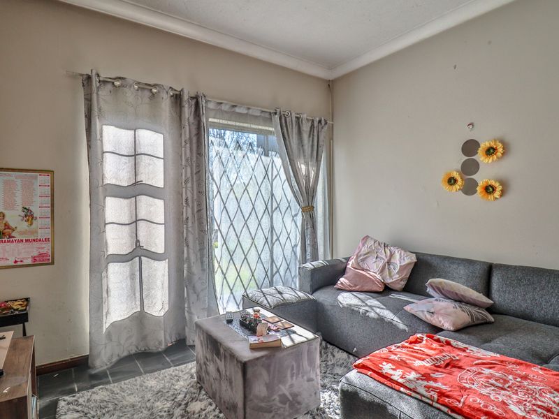 2 bed and 1 bath Ground Floor unit - Photo 4