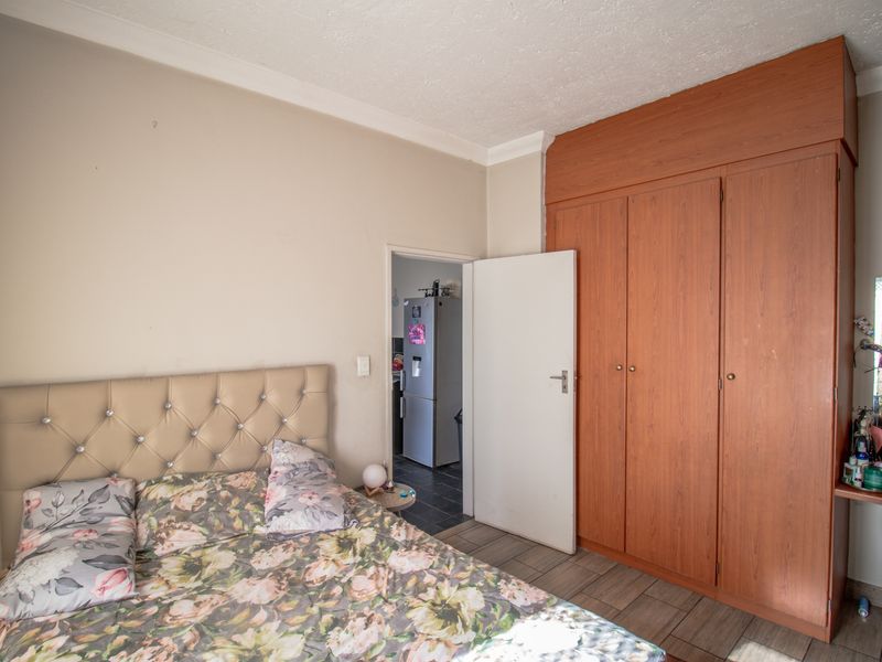 2 bed and 1 bath Ground Floor unit - Photo 8