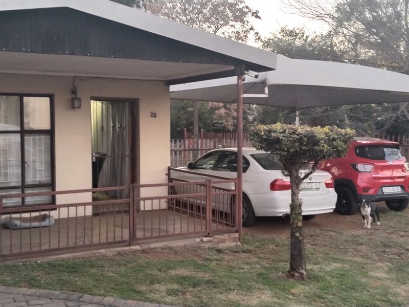 Income-Generating Gem – Prime Location in Heidelberg, Gauteng - Photo 2