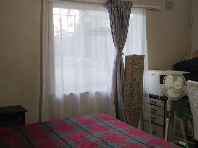 Income-Generating Gem – Prime Location in Heidelberg, Gauteng - Photo 10