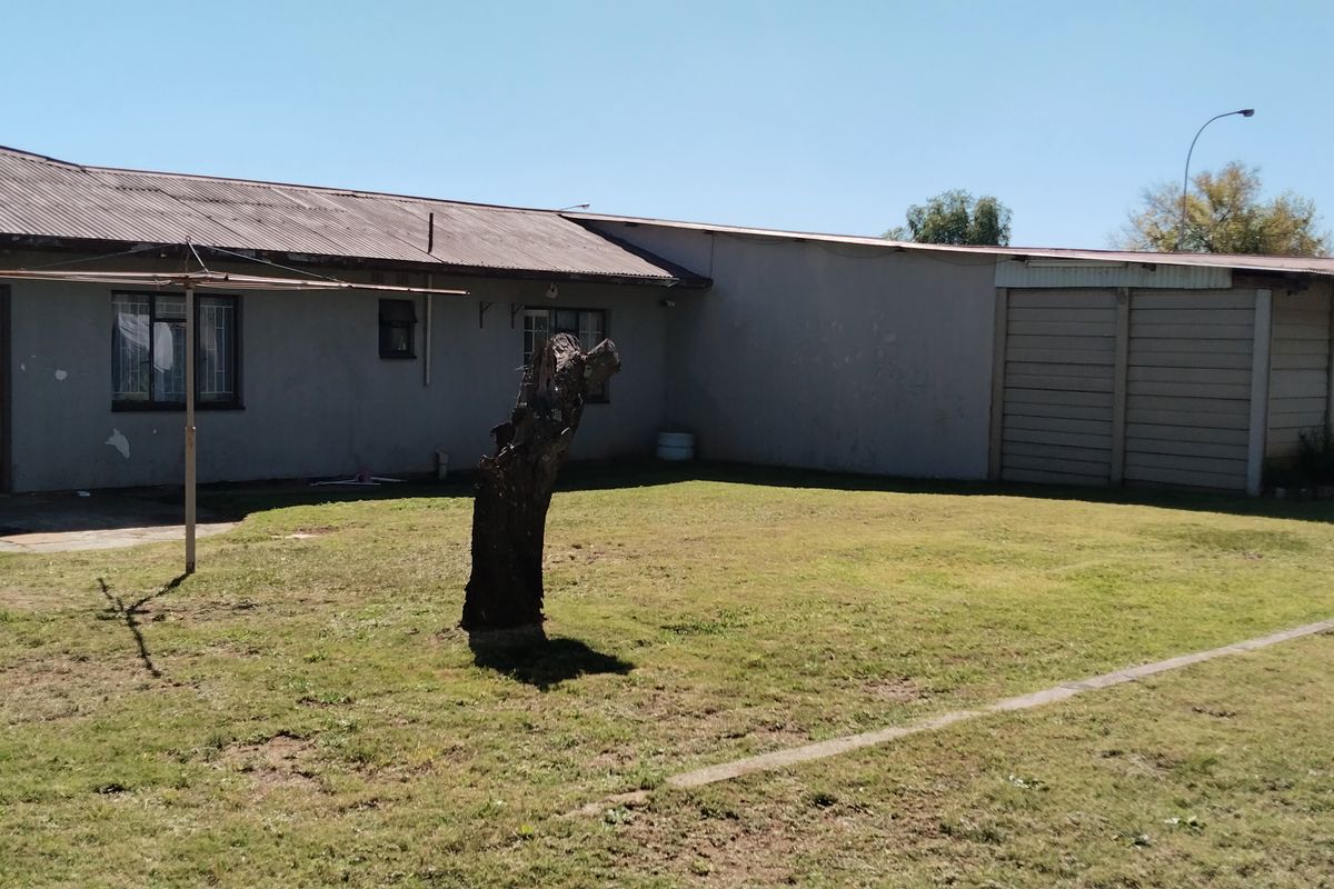 Income-Generating Gem – Prime Location in Heidelberg, Gauteng - Photo 3