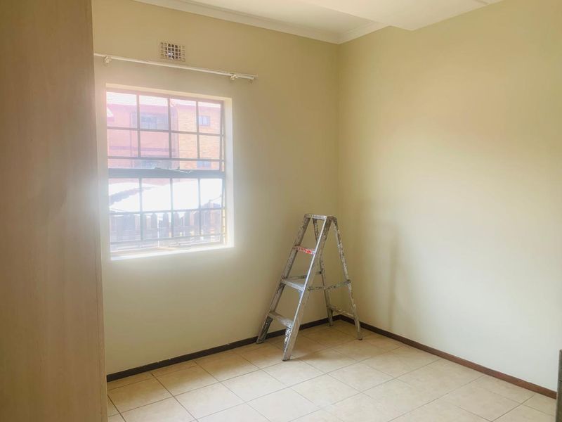 Prime Investment Opportunity – Modern Apartment in Erand Gardens! - Photo 6