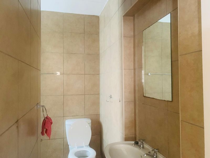 Prime Investment Opportunity – Modern Apartment in Erand Gardens! - Photo 7