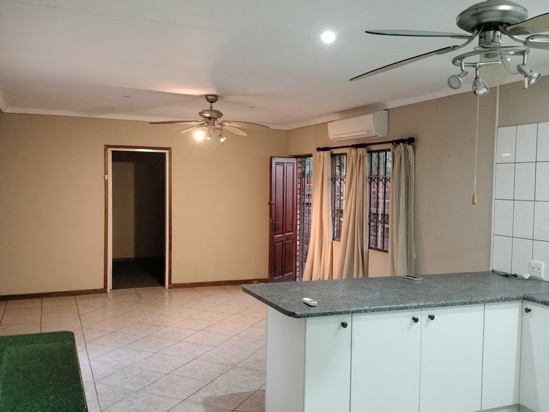 Charming 2-bedroom Garden Flat To Let in Geelhoutpark, Rustenburg - Photo 4