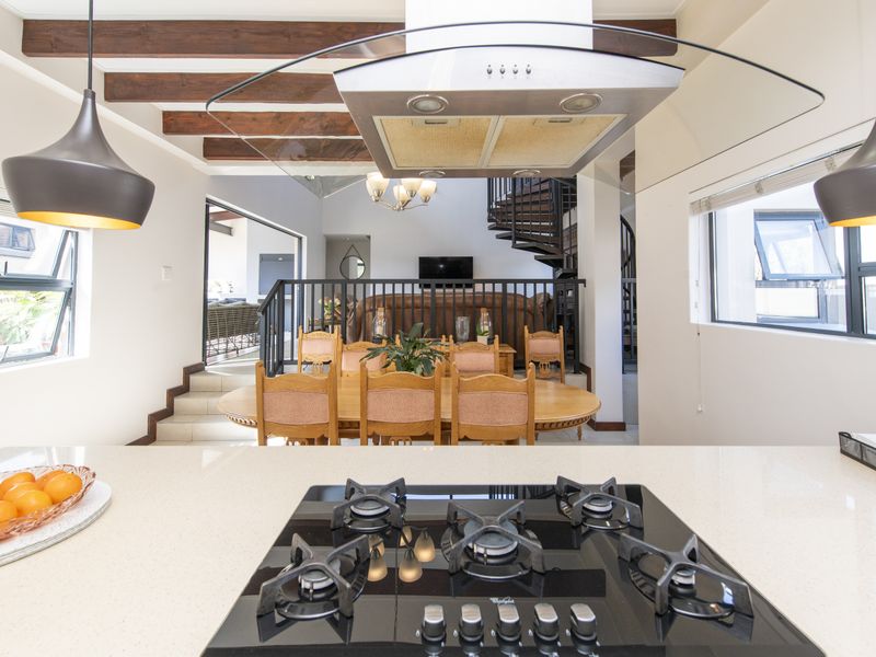 The Perfect Fit for the Starter Family !! - Photo 9