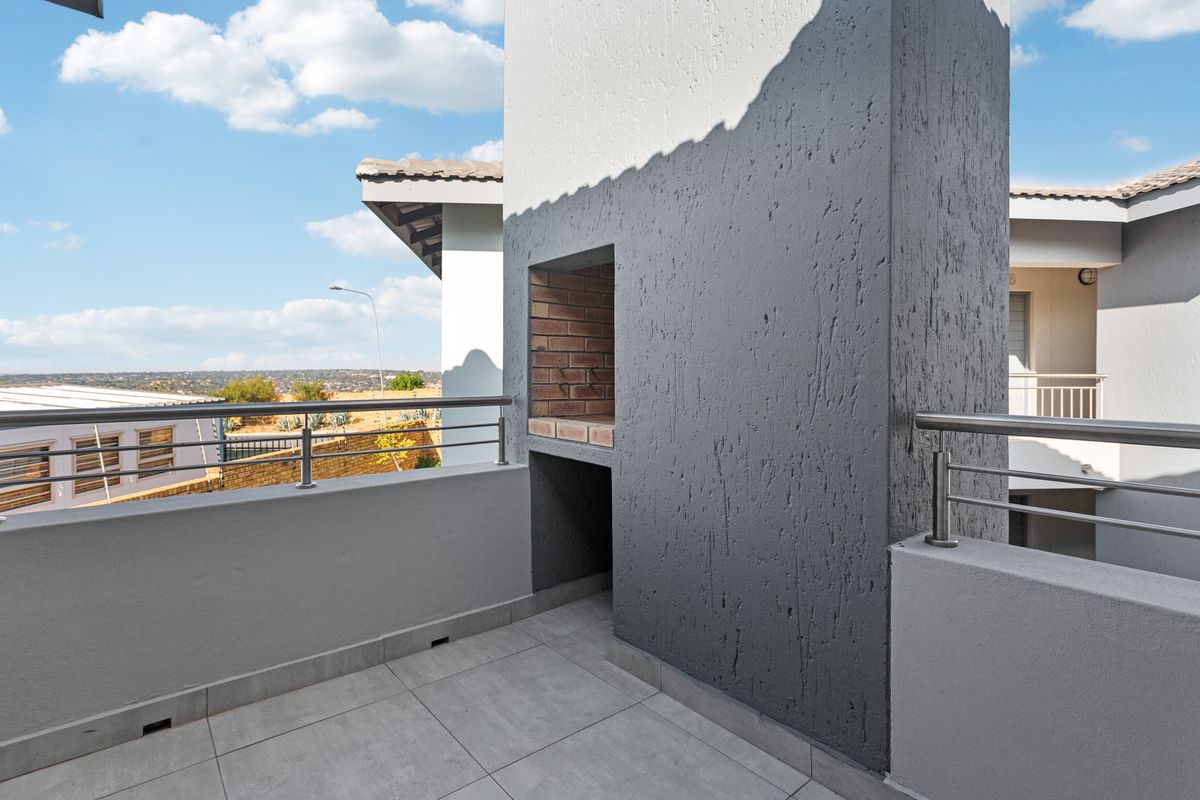 Embrace modern living in this lock up and go apartment... - Photo 4