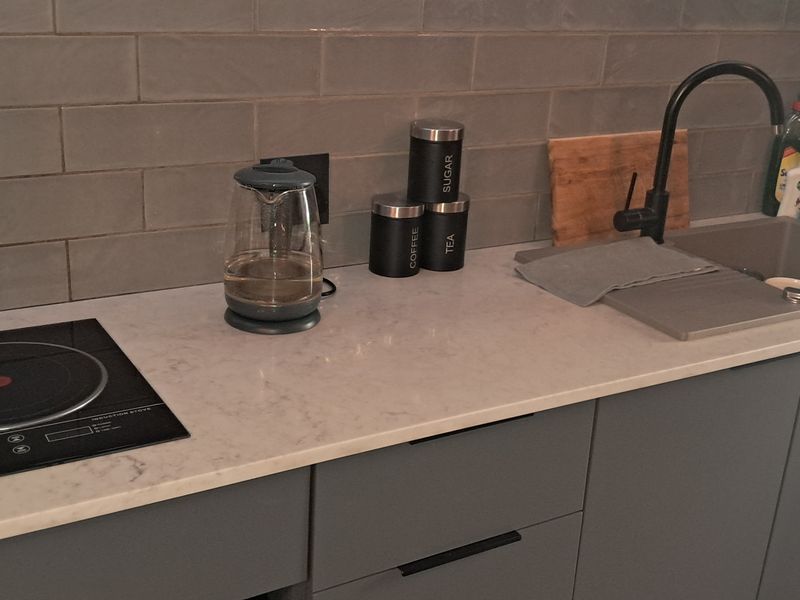 Modern and Secure townhouse in Melville -  R580 000 - Photo 5