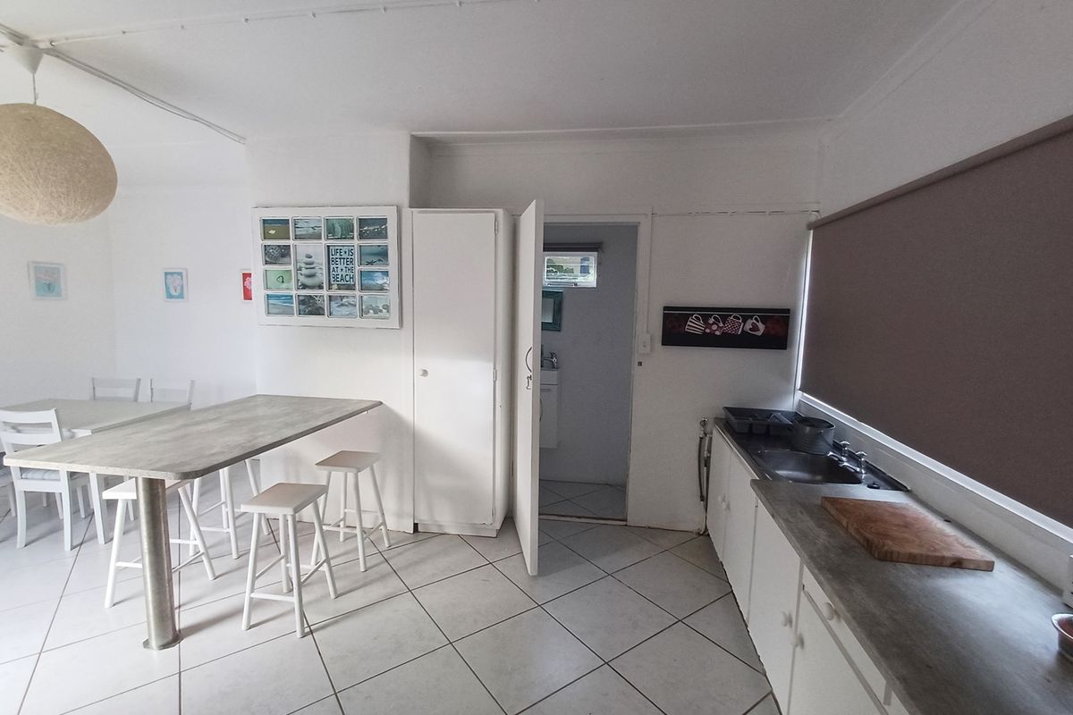 Welcome to your tranquil retreat in beautiful Agulhas! - Photo 4