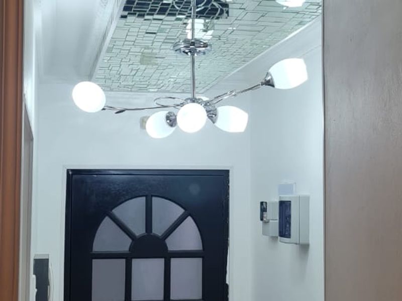 MODERN BACELOR COTTAGE IN MONUMENT R11 000 PM - Photo 2