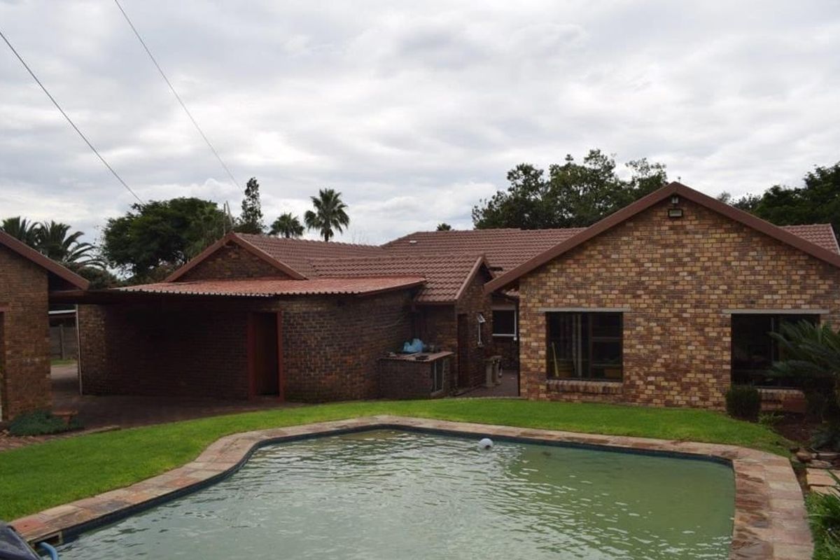 Dream home for sale ! its a two in one - Photo 2