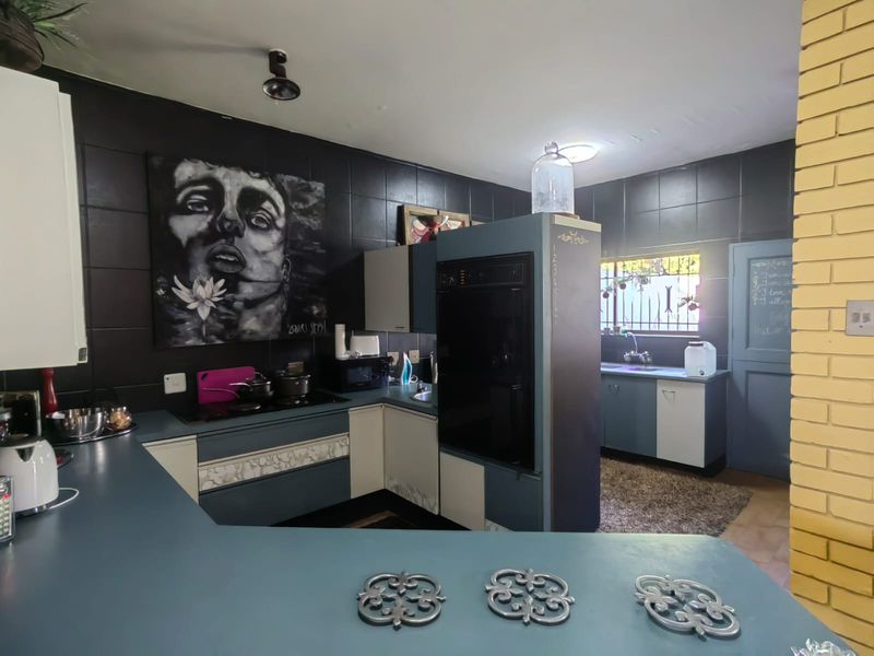 Unique 2 Bedroom Townhouse with a view of the river for sale in Parys - Photo 7