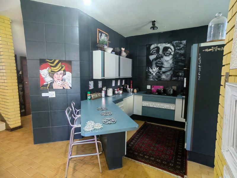 Unique 2 Bedroom Townhouse with a view of the river for sale in Parys - Photo 6