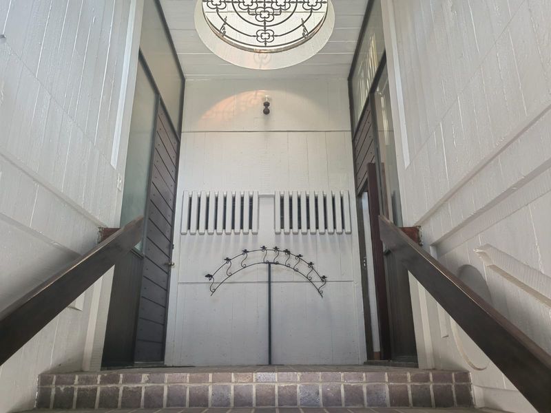 Unique 2 Bedroom Townhouse with a view of the river for sale in Parys - Photo 2