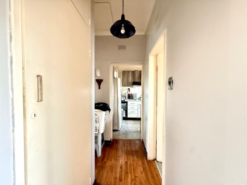 2-Bedroom Apartment for Sale in a Family-Friendly Flat - Photo 10