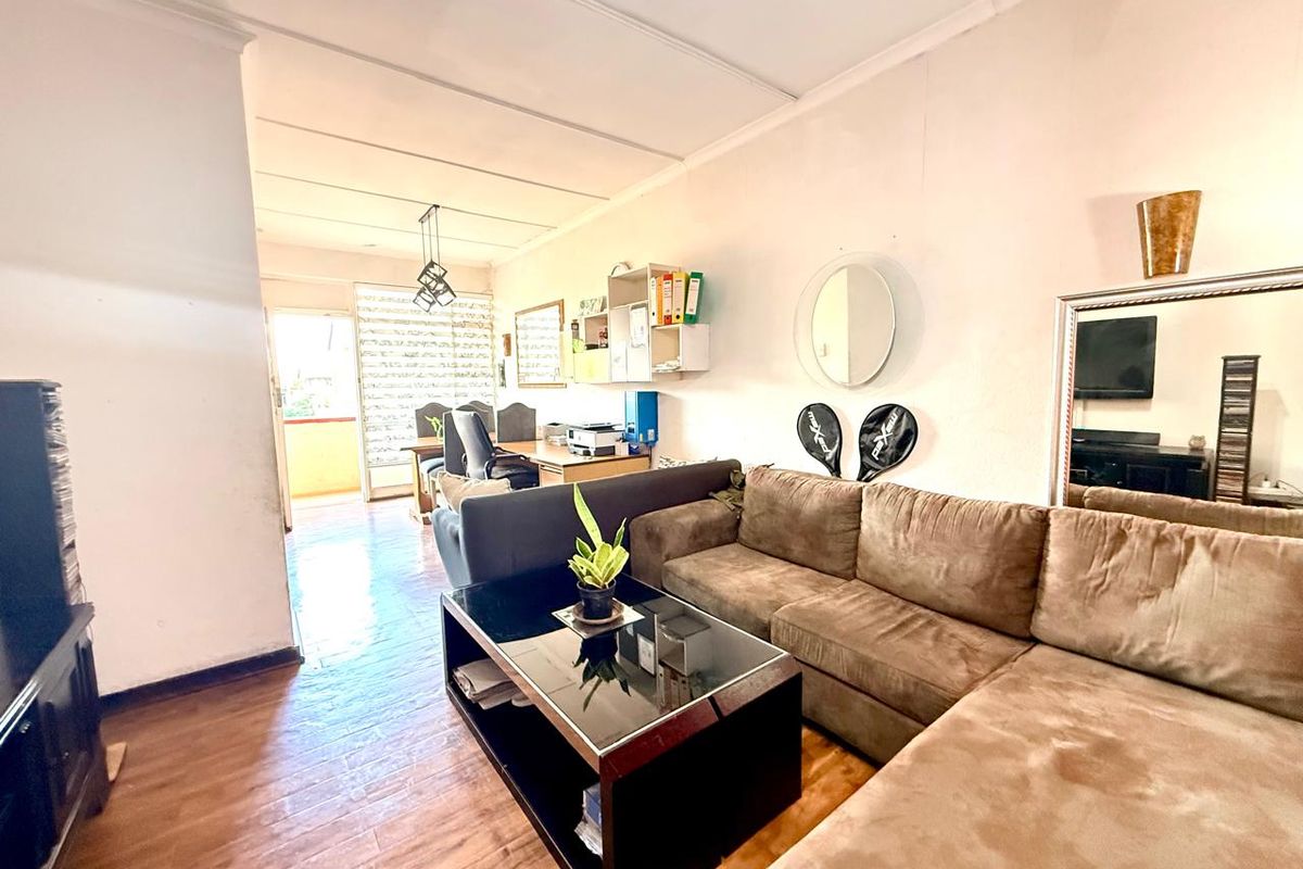 2-Bedroom Apartment for Sale in a Family-Friendly Flat - Photo 5