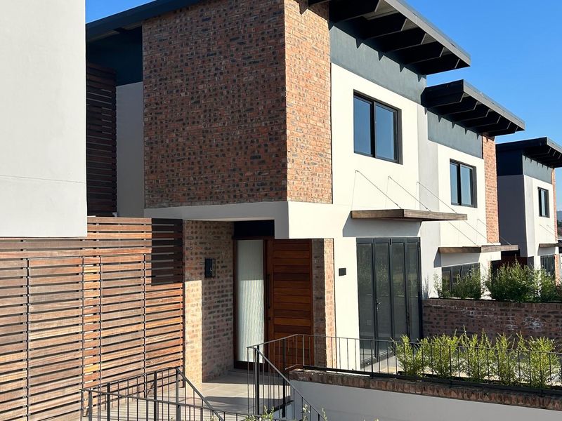 Affordable Upmarket 2 & 3 Bedroom Units in an established gated Estate - Photo 8