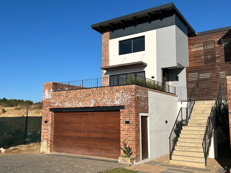 Affordable Upmarket 2 & 3 Bedroom Units in an established gated Estate - Photo 7