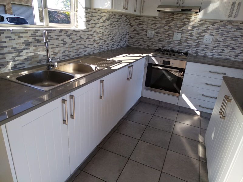 Grand Family Home Or Investors Haven - Photo 10