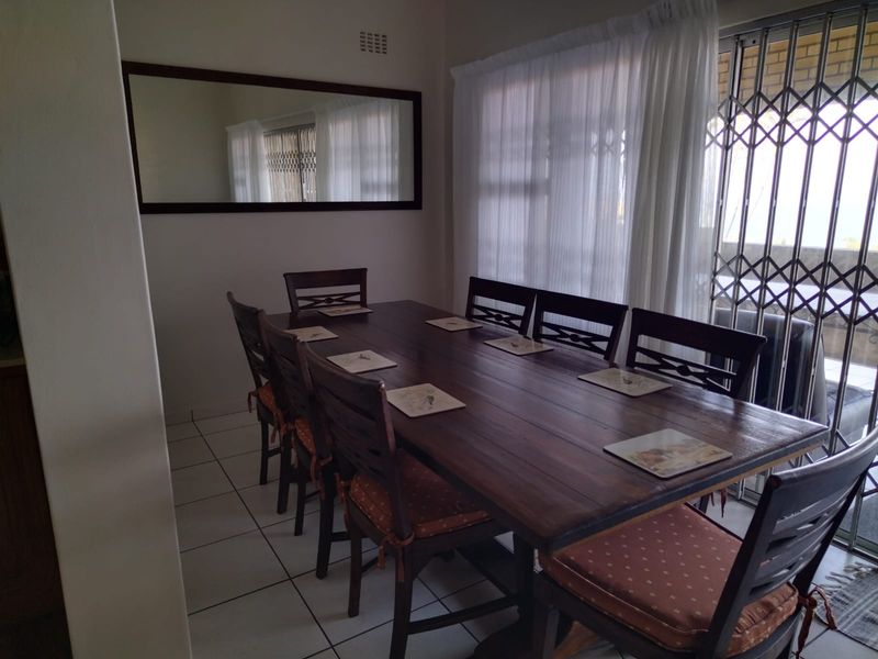 Grand Family Home Or Investors Haven - Photo 9