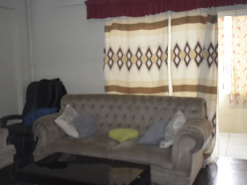 Neat 1 bedroom for sale in Boksburg - Photo 2