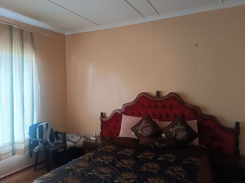 Big Spaces, Endless Potential - Photo 8