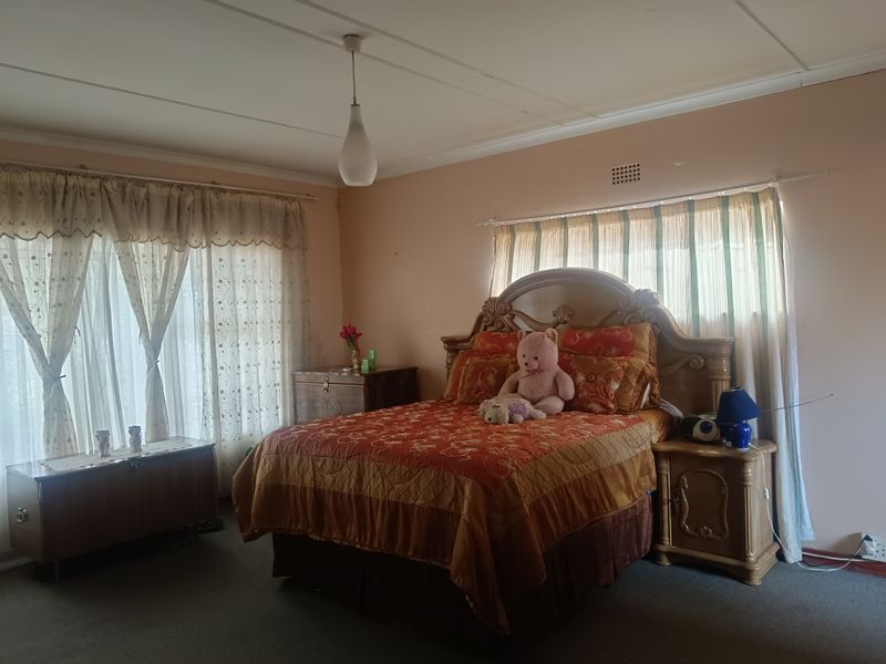 Big Spaces, Endless Potential - Photo 7