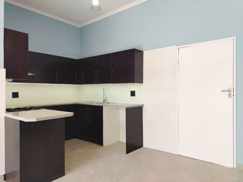 Modern Two-Bedroom Gem with Spacious Living & Inviting Patio - Photo 8