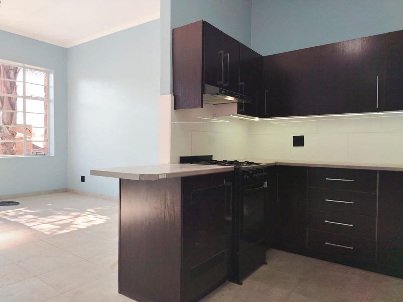 Modern Two-Bedroom Gem with Spacious Living & Inviting Patio - Photo 6