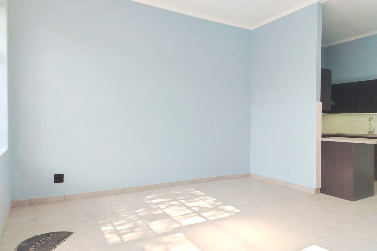 Modern Two-Bedroom Gem with Spacious Living & Inviting Patio - Photo 4