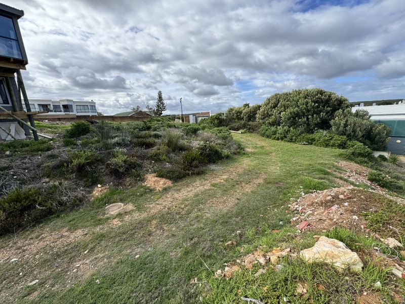 Prime Erf for Sale in Stilbaai West – Breathtaking Ocean & River Views! - Photo 4