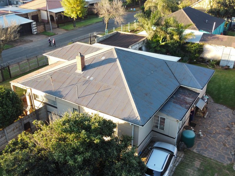 Welcome to a well maintained beautiful home. - Photo 3