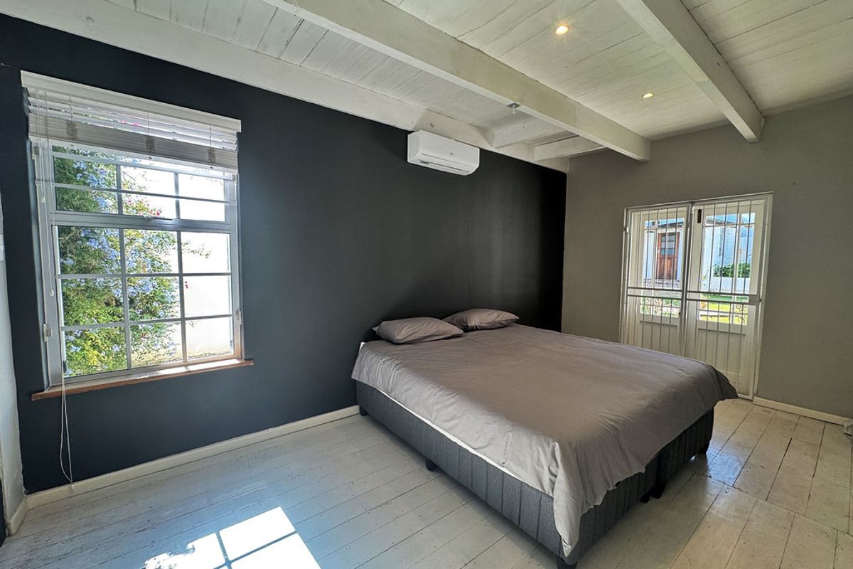 Charming Victorian Gem in Historic Church Street, Tulbagh – Modern Comfort Meets Heritage Elegance. - Photo 4