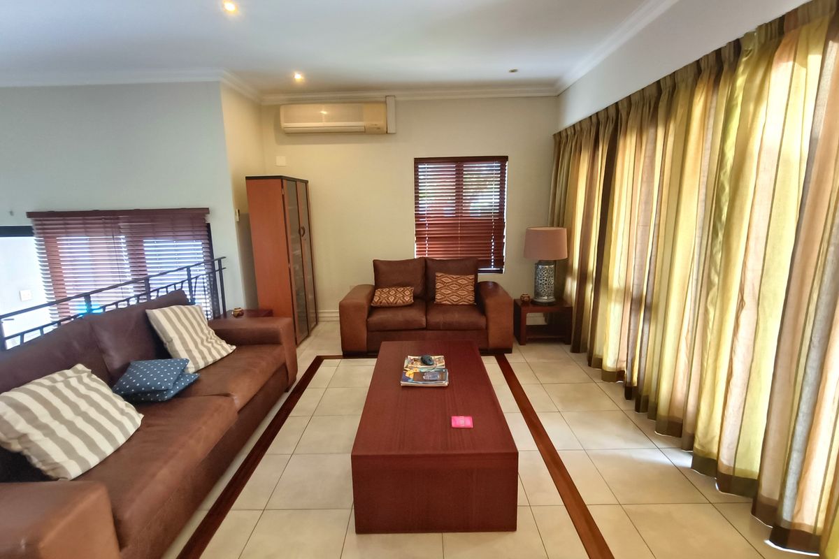 Exclusive, Luxury Townhouse with Private Pool - Photo 3