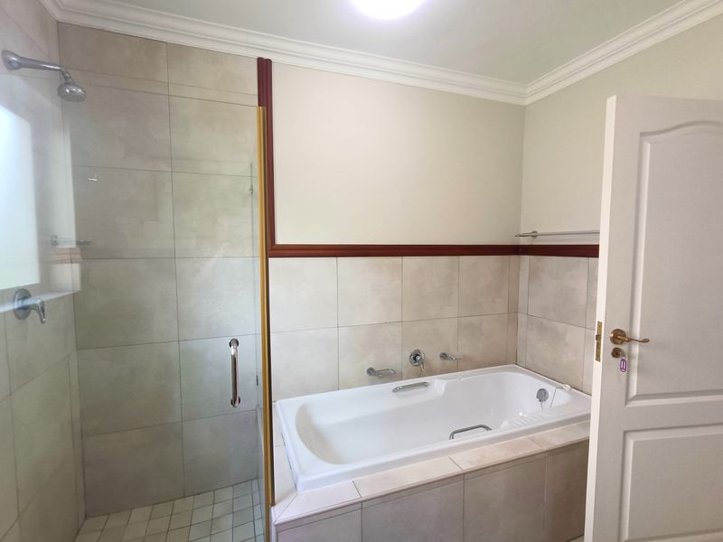 Exclusive, Luxury Townhouse with Private Pool - Photo 7