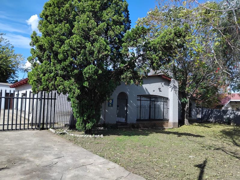 4 Bedroom house ext 8 - Photo 2