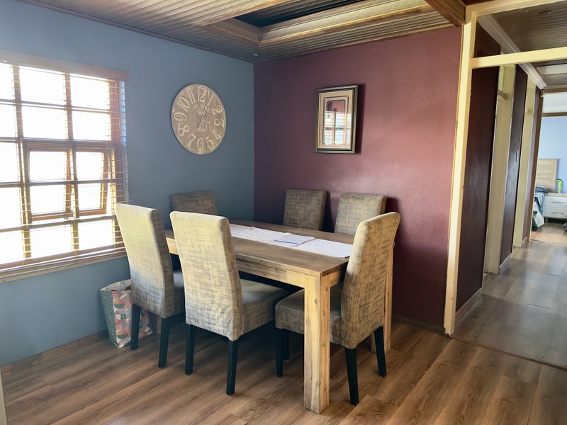 Modern 3-Bedroom Home with Solar Power and Flat Potential. - Photo 8