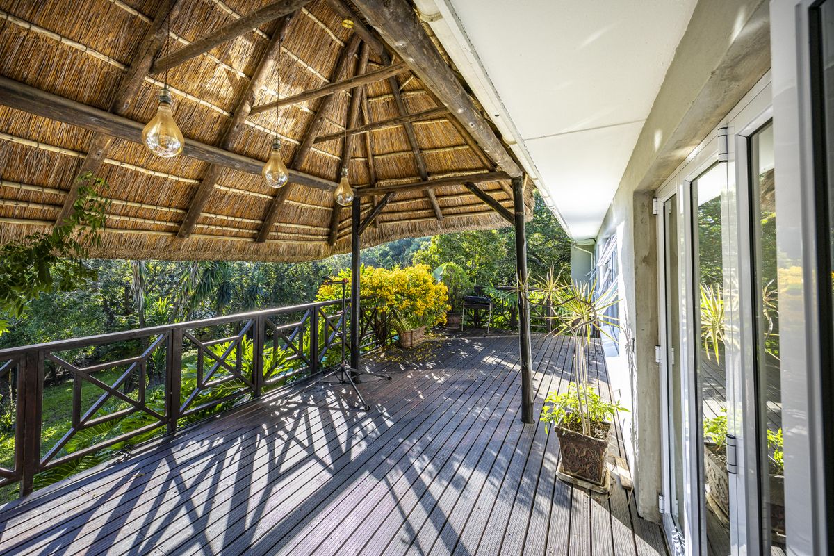 Urgent Sale | Modern Luxury Meets Glitz & Lifestyle - Photo 2